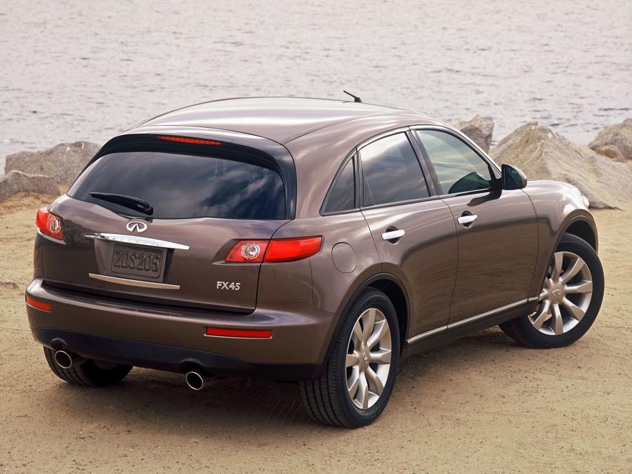  Infiniti FX45 2006 года  (фото 30 из 99)